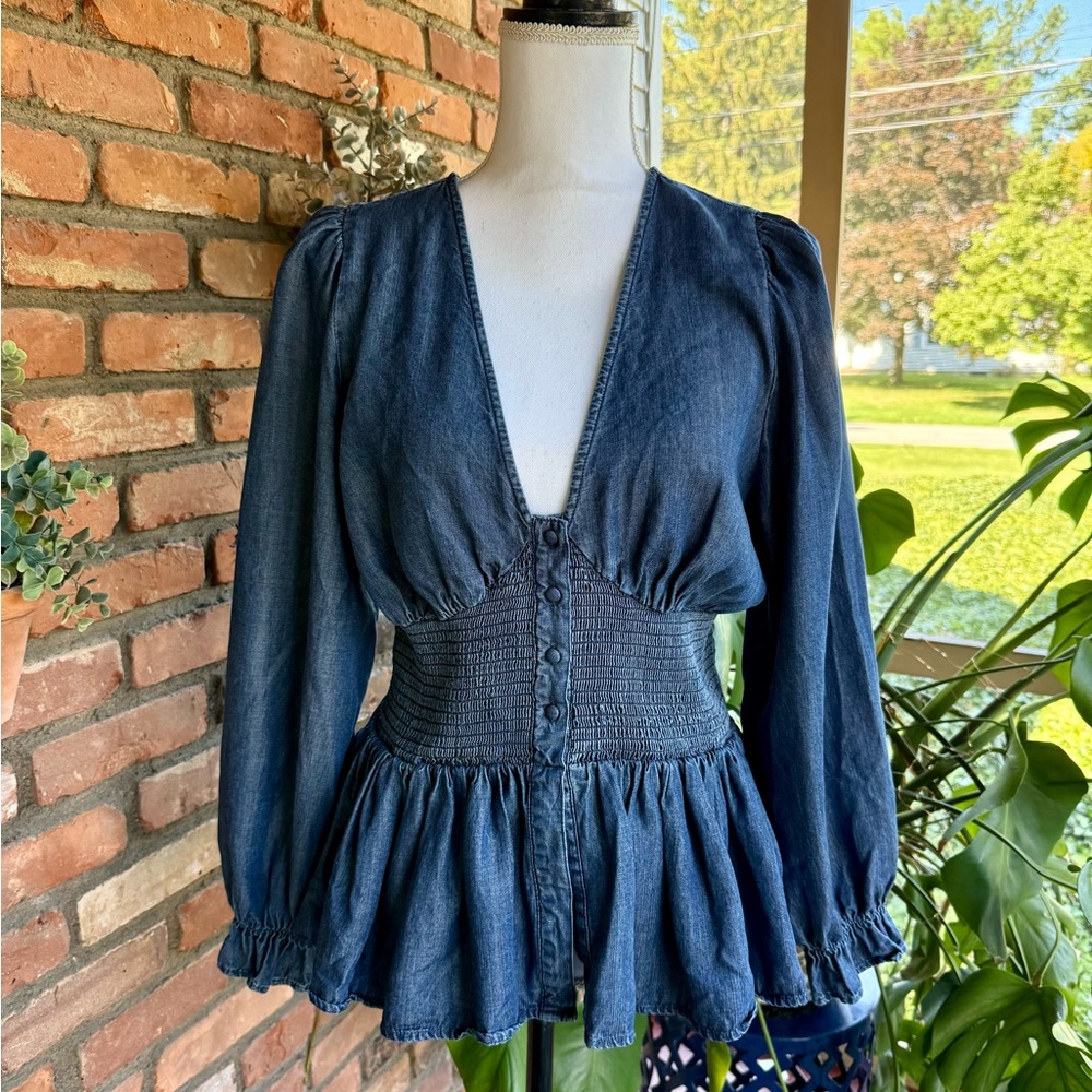 VENUS Chambray Smocked Top